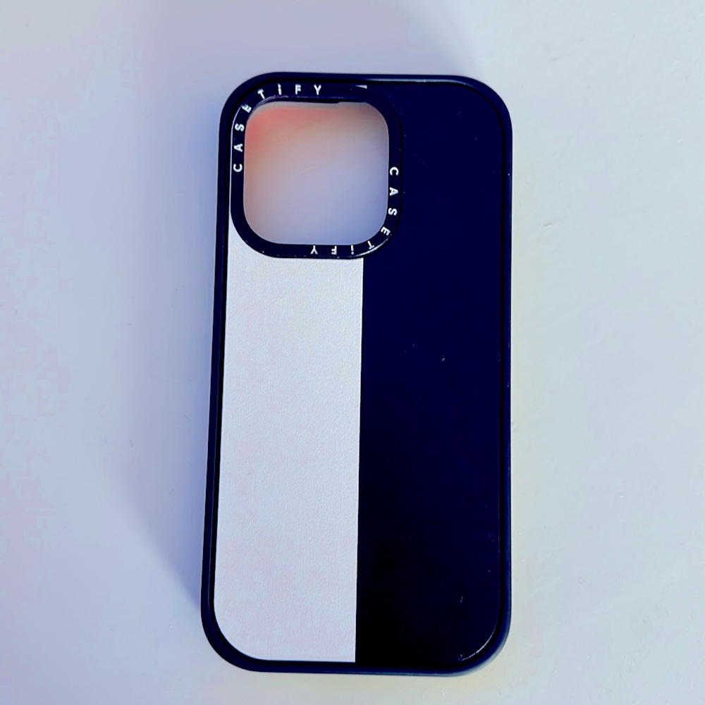I Phone 14 pro casetify case